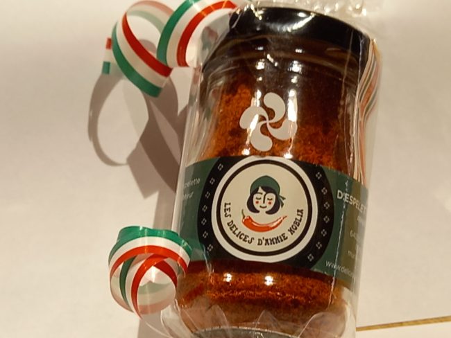 Poudre de piment d'Espelette A.O.P. Prêt à offrir